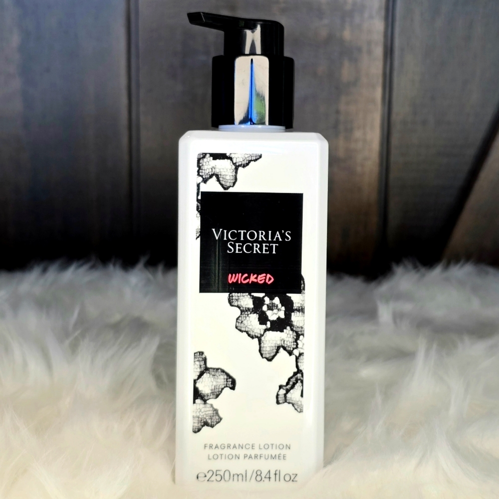 VICTORIA'S SECRET WICKED Fragrance Lotion 8.40z/ 250ml